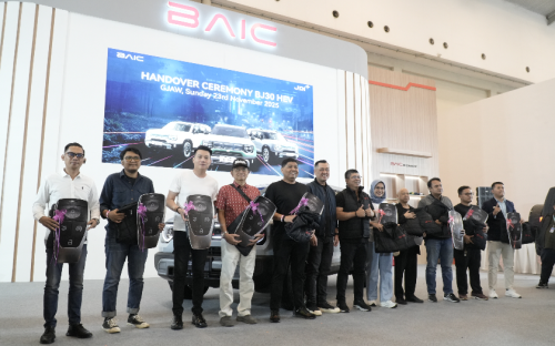 BAIC, 100 Konsumen Sambut Penyerahan Pertama BAIC BJ30 Hybrid