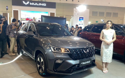 Wuling, Smart, Cuma di GJAW, Beli Mobil Wuling Bisa Bawa iPhone 17 Pro Max atau Pulang Smart TV 32 Inci