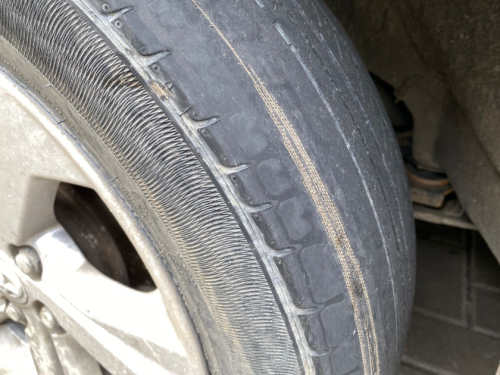 Bridgestone Ajak Peduli Ban Saat Jalan Jauh, Perhatikan 4 Tips Aman Ini