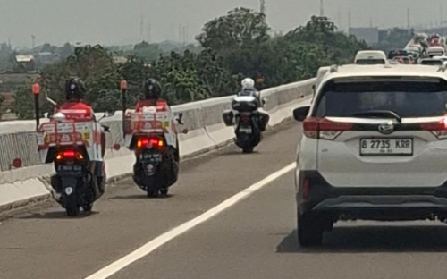 Kehabisan Bensin di Jalan Tol? Jangan Panik, Panggil Layanan Motoris Pertamina Aja!