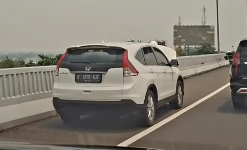 Kehabisan Bensin di Jalan Tol? Jangan Panik, Panggil Layanan Motoris Pertamina Aja!