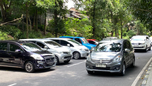 Budget 30 Jutaan Bisa Bawa Pulang Mobil! Cek Bursa Mobil Bekas Eks PJKA Sleman