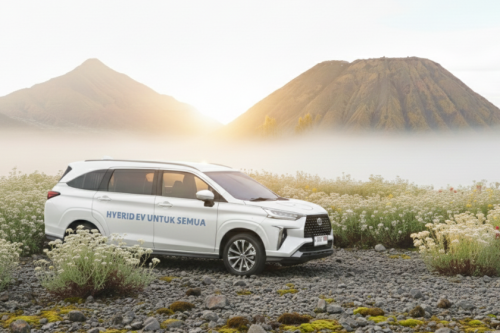 Toyota, Toyota Veloz Hybrid EV Sapa Komunitas Lokal Usai Tempuh Perjalanan 3.000 Km