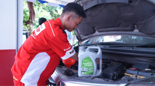 Lamborghini, Mau Disopiri Rifat Sungkar Pakai Lamborghini? Cukup Ganti Oli Fastron Sekarang Aja