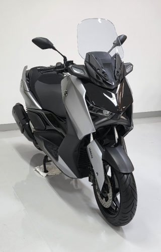 Yamaha XMAX Connected Punya 4 Warna Baru, Tampil Makin Sporty