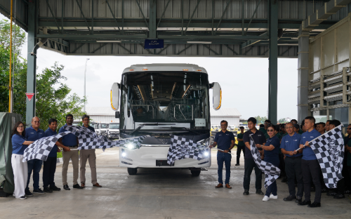 Mercedes-Benz, Bus Mercedes-Benz Buatan Cikarang Siap Mengaspal di Jalanan Thailand