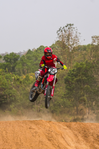 Dua Pembalap Ducati MX Team Indonesia Bersiap di Balapan Thailand Seri Perdana 2026