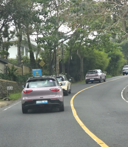 Segini Kecepatan Maksimum Geely EX2 Saat Pakai Mode Sport