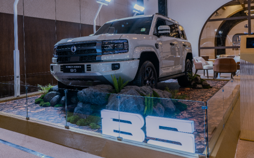 Surprise! Bukan di IIMS 2026, Denza B5 Malah Nongol di BCA Expoversary