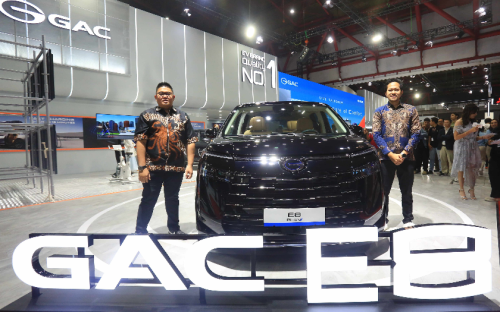 GAC, Masih Tahap Perkenalan, GAC Hadirkan MPV Premium GAC E8 Usung Mesin Hybrid