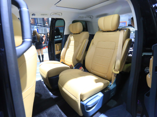 GAC, Masih Tahap Perkenalan, GAC Hadirkan MPV Premium GAC E8 Usung Mesin Hybrid