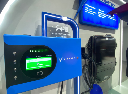 Beli VinFast MPV 7 Sekarang, Dapat Insentif Rp16 juta Plus Gratis Daya di SPKLU V-Green