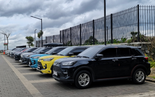 Raize Indonesia Club dan Komunitas Toyota SunMoRaize Sambil Isi Pertamax Series Bareng