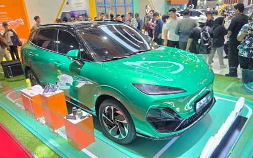 Mobil Listrik Lepas E4 Sudah Buka Pre-Book, Tanda Jadinya Cuma Segini!