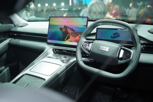 Komunitas EX5IS Kunjungi Booth Geely di IIMS 2026, Hadirkan Pengalaman Berkendara Lebih Personal