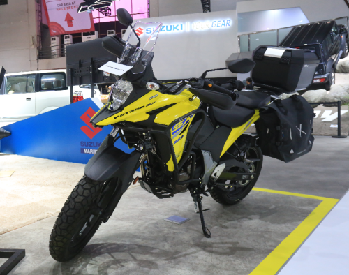 Ada V-Strom 250 SX, Tapi Suzuki DR-Z 4SM yang Bikin Pengunjung IIMS 2026 Gagal Fokus