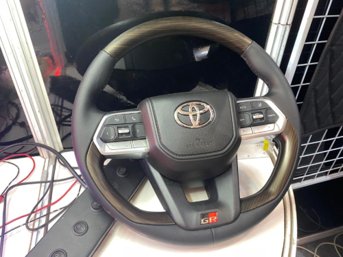 Toyota, Jangan Ganti Mobil Toyota Kamu Dulu! Cukup Ganti Setir GR Racing Langsung Naik Kelas