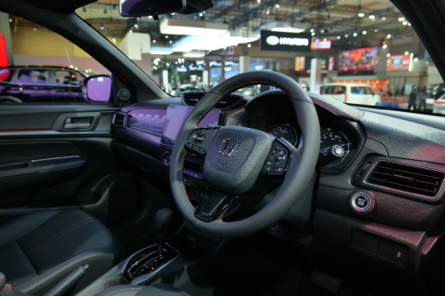 Honda, Upgrade Penampilan, New Honda WR-V Facelift Turun Harga, Dijual Mulai Rp 280 Jutaan