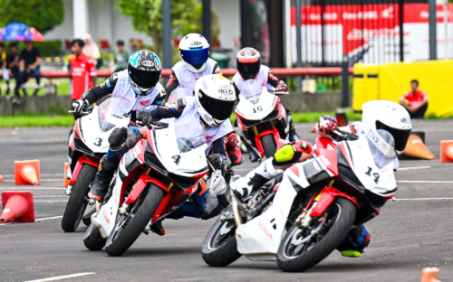 Honda, Gasspol, 10 Rider Muda Pilihan Honda Siap Digembleng di AHRS 2026