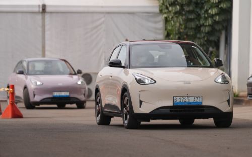 Geely, Geely EX2 Jadi Bintang di IIMS 2026, Borong 80 Persen SPK