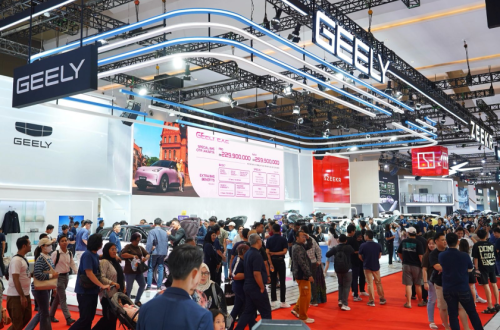 Geely, Geely EX2 Jadi Bintang di IIMS 2026, Borong 80 Persen SPK