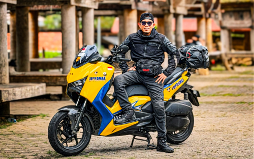 Yamaha, Touring, Anshar Pakai Yamaha XMAX TechMAX Touring ke Kampung Halaman, Setelah Taklukkan Mekkah