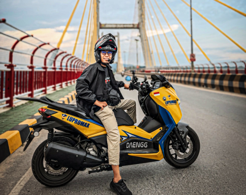 Yamaha | Touring | Anshar Pakai Yamaha XMAX TechMAX Touring ke Kampung Halaman, Setelah Taklukkan Mekkah