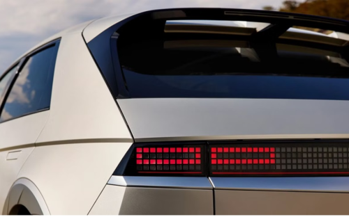 Bocor Prototipe Hyundai Ioniq 5 Facelift dengan Interior Tanpa Tombol Ala Tesla