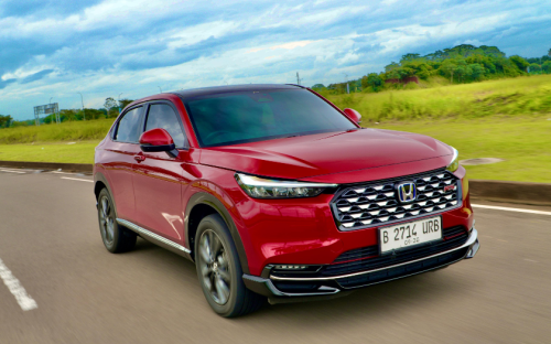 Salut, Honda Konsumsi BBM HR-V Hybrid Kalahkan Toyota Yaris Cross Hybrid