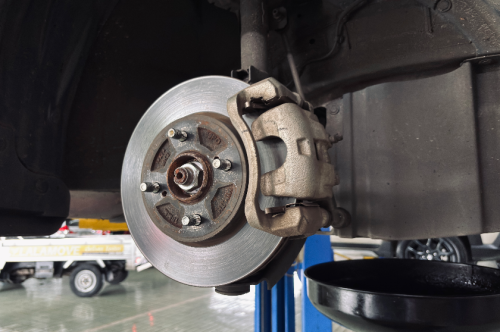 Jangan Tunggu Berdecit, Ini Rahasia Rem Mobil Tetap Pakem Selama Perjalanan Mudik