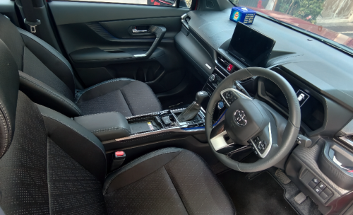 Toyota, DriVacation 2026 Bersama Toyota Veloz Hybrid Tipe Tertinggi, Depok - Bandung PP Seberapa Nyaman?