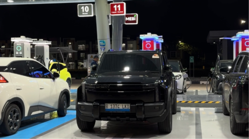 DriVacation 2026 : Review Jujur, Kulineran di Tangsel Sambil Nunggu Baterai Full di SPKLU Terbesar