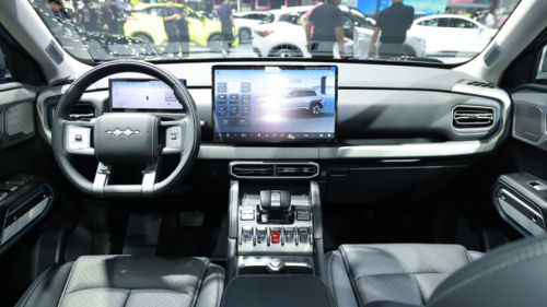 Ganteng Banget! Denza B3 Hadir dengan Desain Boxy dan Suspensi Canggih DiSus-C