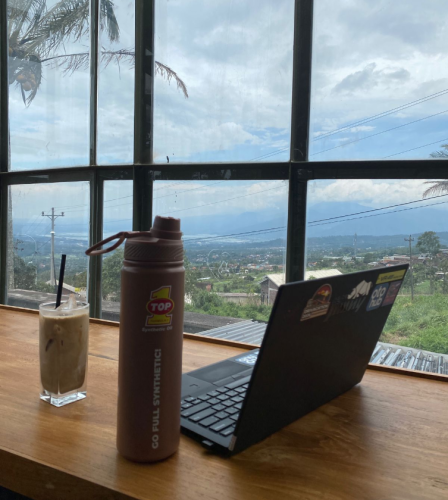 DriVacation 2026 : Sejujurnya Kaget, Eks Jurnalis Otomotif Bongkar Rasa Berkendara Wuling Darion EV