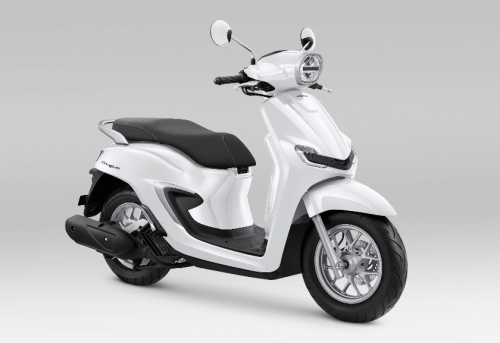Honda, Warna Baru Burgundy New Honda Stylo 160 Tampil Makin Mewah, Harga Hampir Rp 34 juta