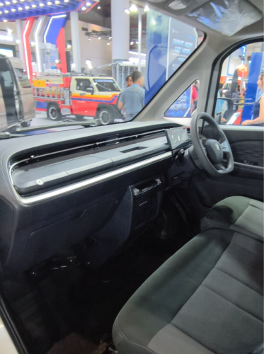 Foton eView Connect, Blind Van Listrik Panjang Hampir 5 Meter Bisa Tempuh 250 Km Sekali Ngecas