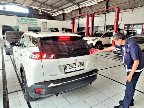 Jangan Asal Nyala, Ini Fungsi Lampu dan Sinyal Kendaraan yang Wajib Diketahui