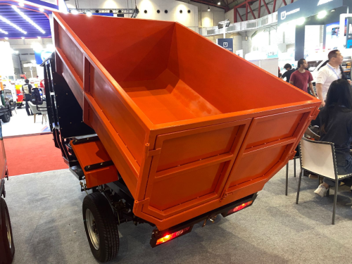 Motor Listrik Tiga Roda Omovo Max, Bisa Buat Angkut Sampah dan Cold Chain
