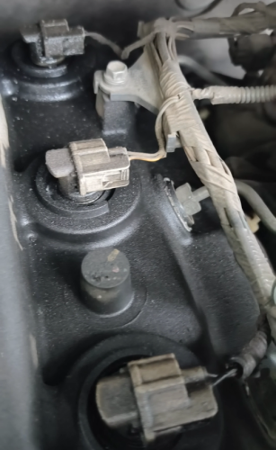 Cover Kepala Silinder Kijang Innova Diesel Ada Rembesan Oli? Coba Cek Komponen Ini!