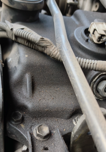 Cover Kepala Silinder Kijang Innova Diesel Ada Rembesan Oli? Coba Cek Komponen Ini!