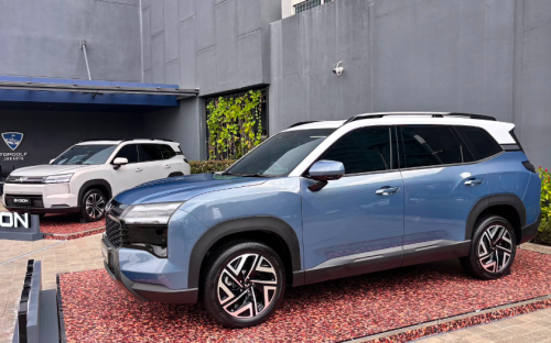 Wuling, Wuling Eksion Hadir Dengan Pilihan PHEV dan EV, Apa Bedanya?