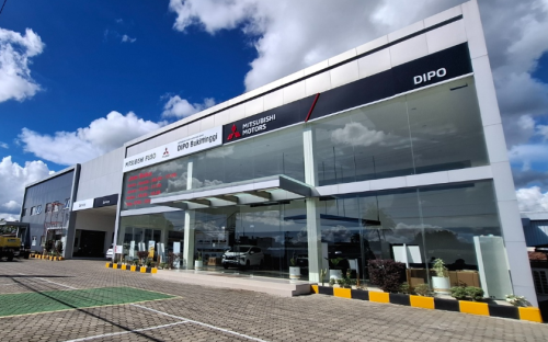 Mitsubishi, Mitsubishi Ekspansi ke Sumatera Barat, Resmikan Dealer Pertama di Bukittinggi