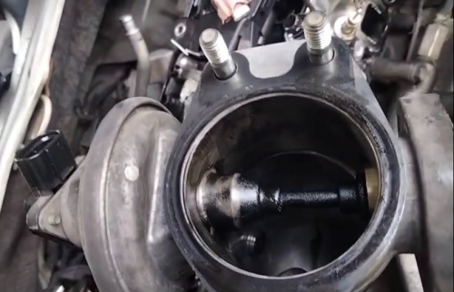 Mobil Diesel Modern Downgrade ke Biosolar, Wajibkah Tutup EGR?