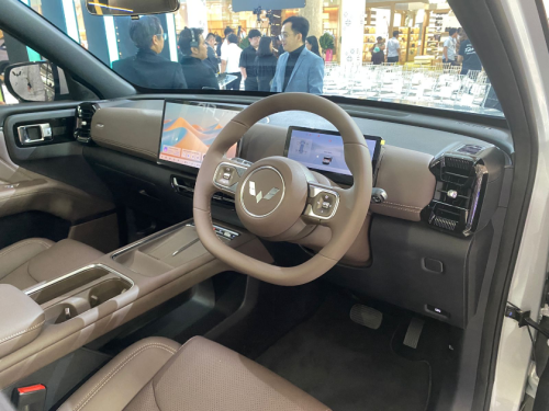 Bedah Lebih Detail Spesifikasi Wuling Eksion EV dan Plug-in Hybrid, Ini Bedanya