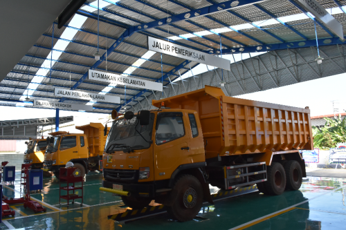 Mitsubishi, Perkuat Komitmen Zero Down Time, Mitsubishi Fuso Hadirkan Service Center di Kolaka