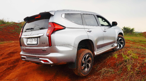 Update Harga Mobil Diesel Spek BBM Nonsubsidi, Mulai Innova Reborn hingga Tank 300