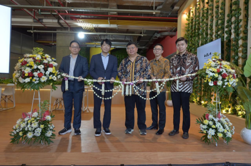 Kia, Kia Carens, Resmikan Dealer Kia Spazio Tower di Surabaya, Segini Selisih Harga Kia All New Carens dengan Jakarta