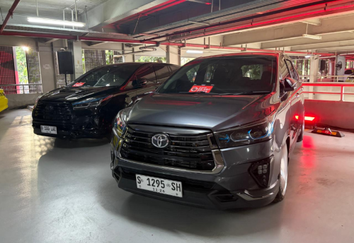 Toyota, Parkir Timur Senayan Jadi Titik Temu 400 Mobil Komunitas Toyota