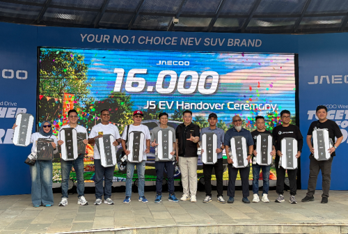 Jaecoo, 16 Ribu Orang Kompak Pamer SUV Baru, Jaecoo J5 EV Resmi Banjiri Garasi Rumah