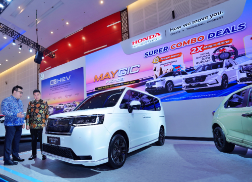 Banjir Promo Menarik dari VinFast, Honda dan Daihatsu di IIMS Surabaya 2026